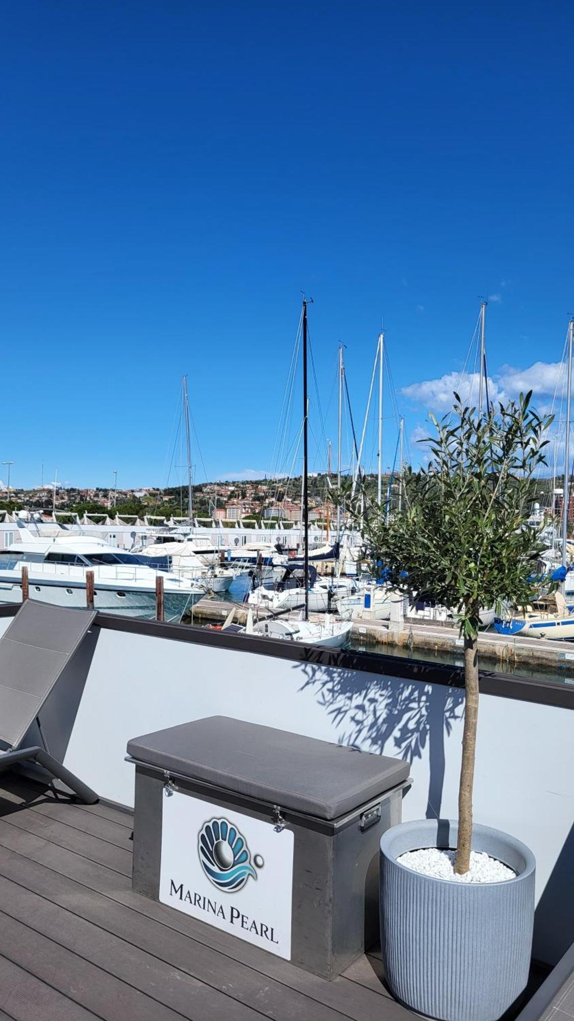 Floating House - Marina Pearl Apartment Portoroz Exterior photo