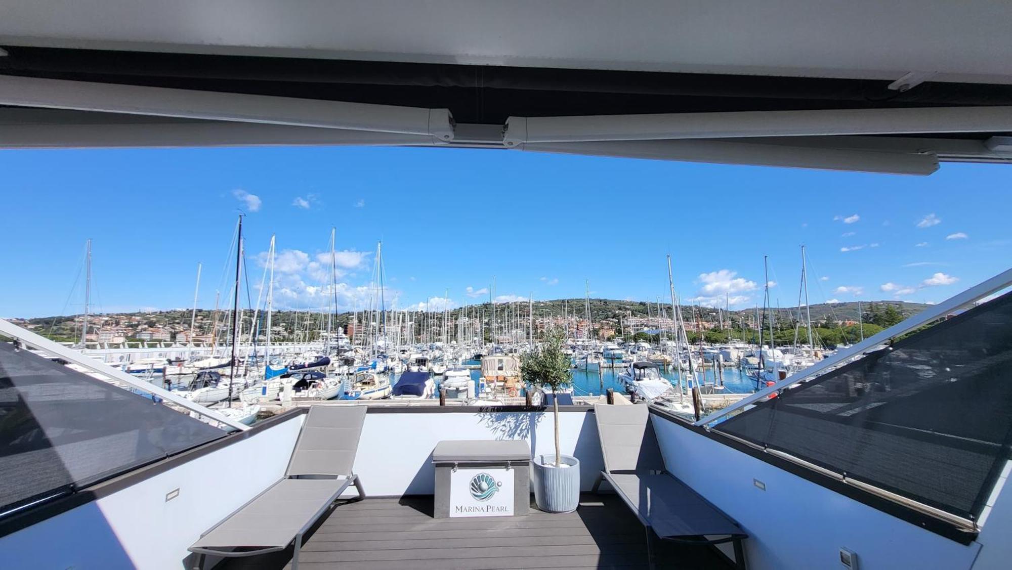 Floating House - Marina Pearl Apartment Portoroz Exterior photo