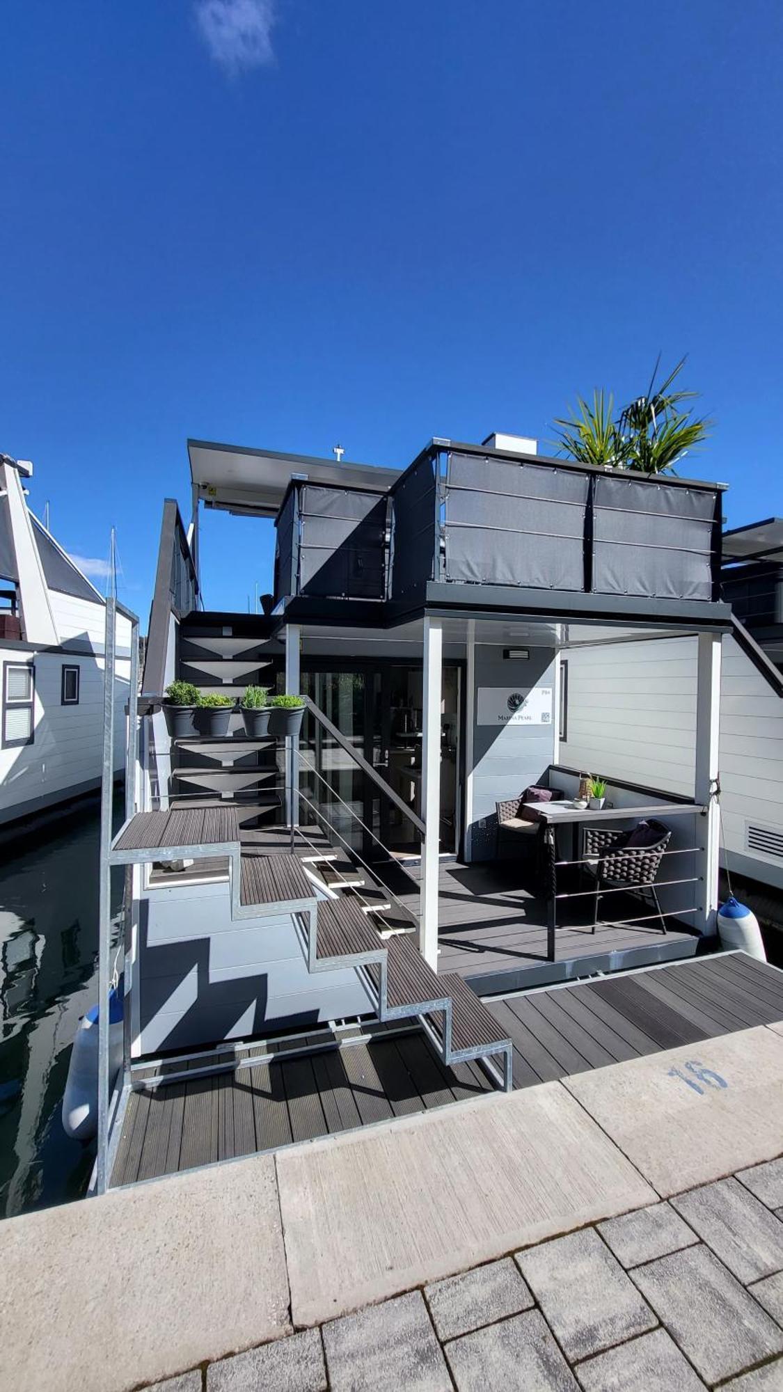 Floating House - Marina Pearl Apartment Portoroz Exterior photo